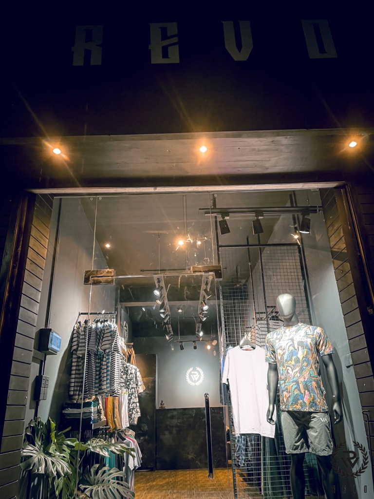 House of Revo Store Front